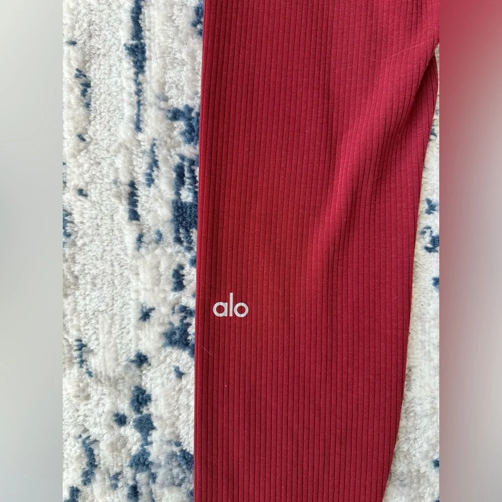 ALO Yoga Ribbed Leggings in Deep Red